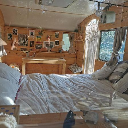 Gite Azkendantza 2A6 Pers Avec Caravane Insolite Ascain Dış mekan fotoğraf